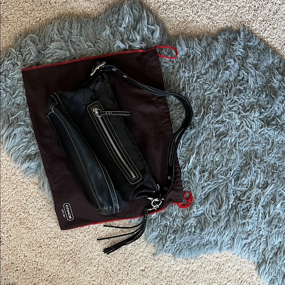 Coach Black Leather Shoulder Bag - Picture 2 of 5